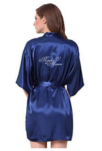 Load image into Gallery viewer, Maid of Honor bridesmaid robes personalized matching robes mother of the bride gift rob