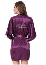 Load image into Gallery viewer, Maid of Honor bridesmaid robes personalized matching robes mother of the bride gift rob